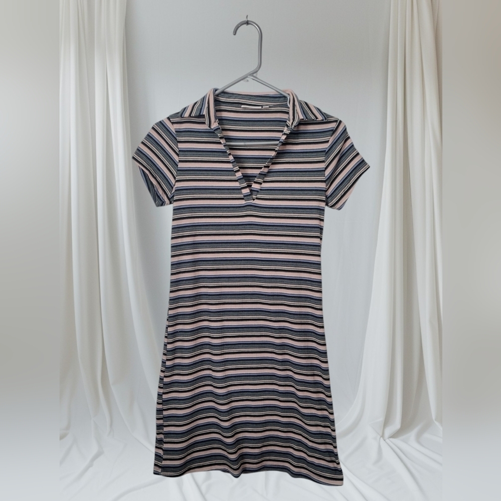 SO Striped Skater Dress Size Juniors Small